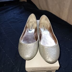 Steve Madden Silver Shoes Size 7